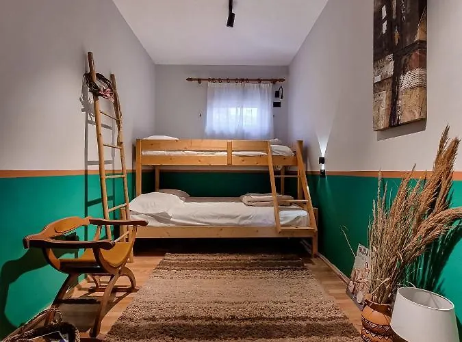 The Bearded Dad Hostal Tirana