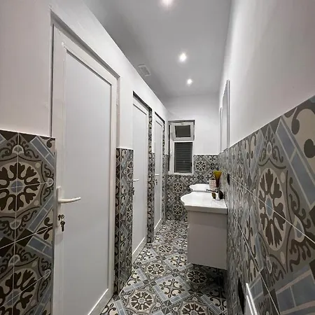 The Bearded Dad Хостел *